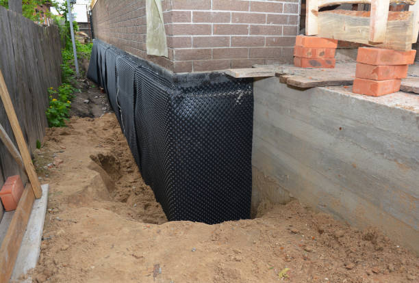 Happy homeowners after waterproofing job in Moscow
